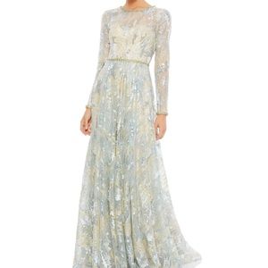 Mac Duggal  LONG SLEEVE EMBELLISHED LACE EVENING GOWN Brand New